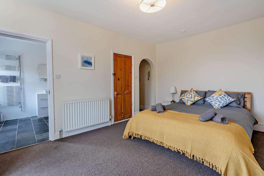 Dizzy Heights Sleeps 10 With Amazing Views * Swanage