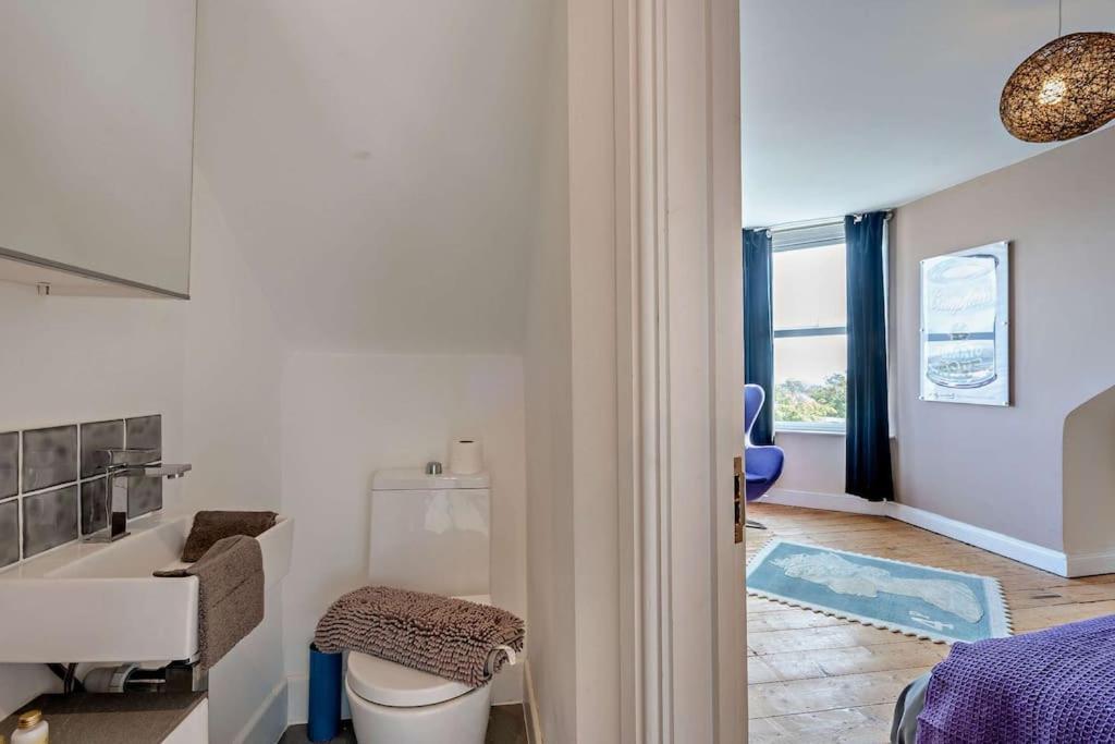 Dizzy Heights Sleeps 10 With Amazing Views Swanage