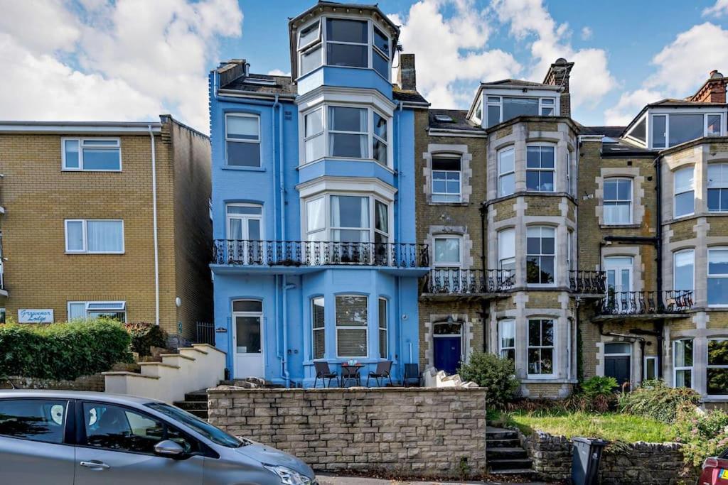 Dizzy Heights Sleeps 10 With Amazing Views * Swanage